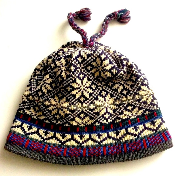 Lands’ End 100% Wool Tassel Beanie Unisex OS - Picture 1 of 7